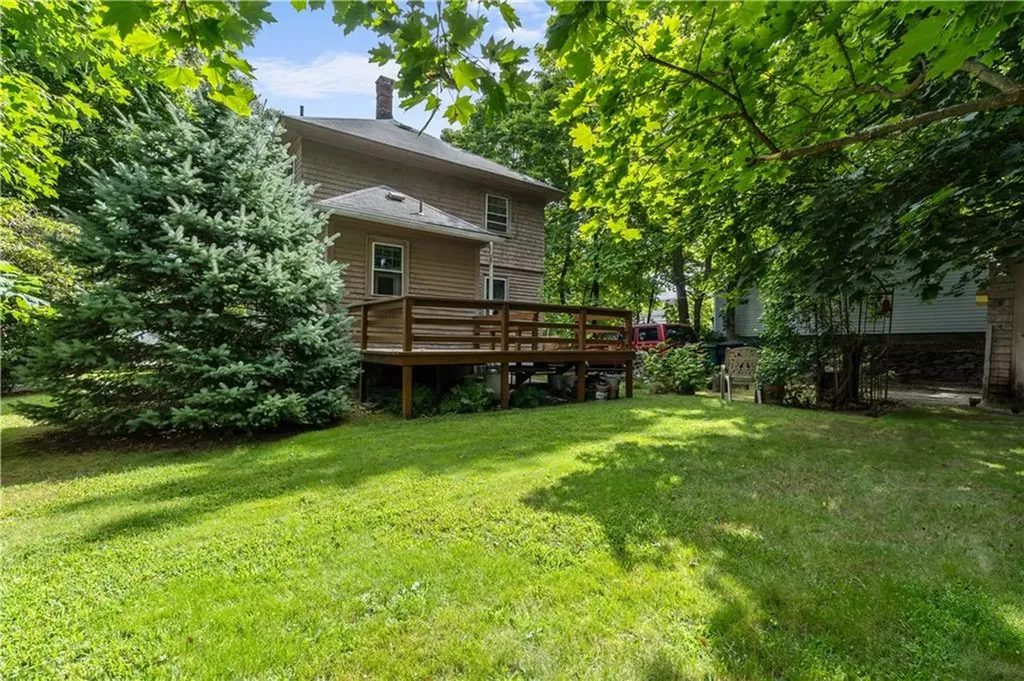 65 Spruce Street Warwick RI 02886