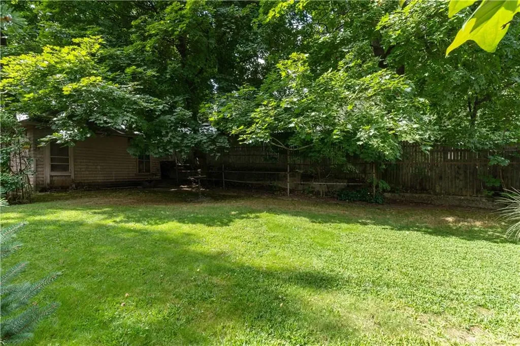 65 Spruce Street Warwick RI 02886