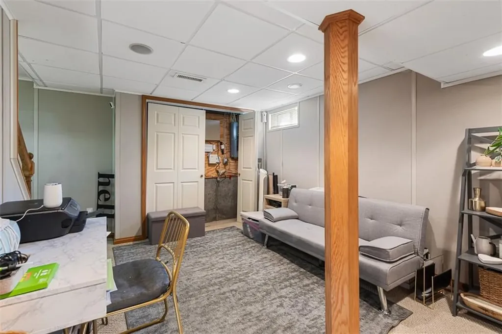 77 Speck Avenue Cranston RI 02910