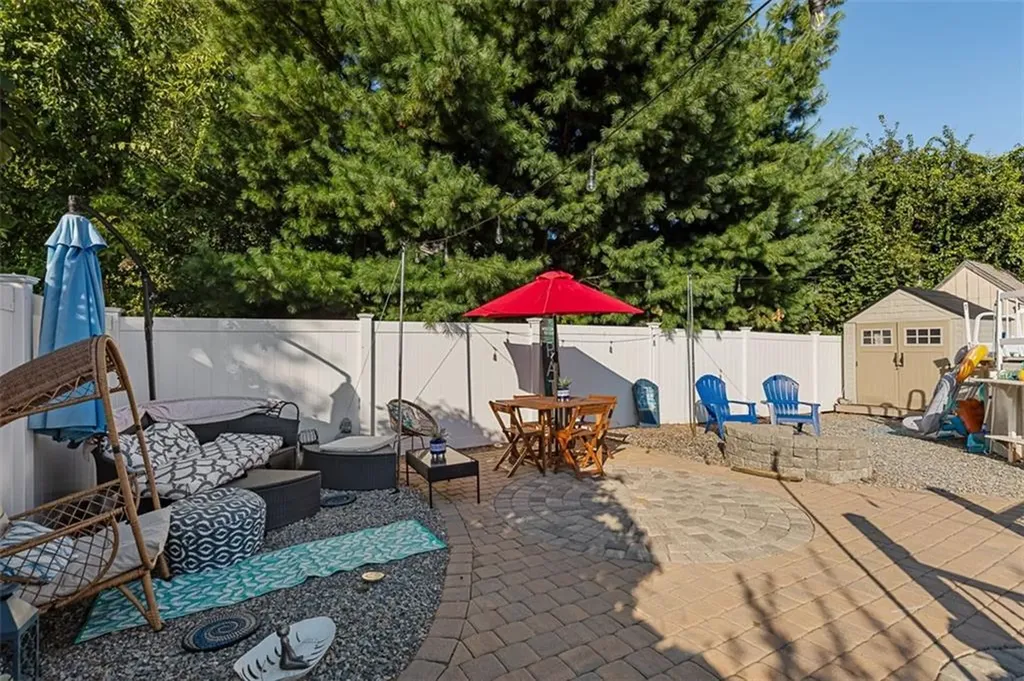 77 Speck Avenue Cranston RI 02910