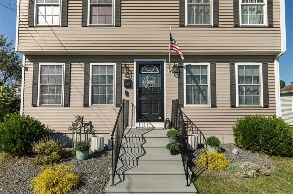 77 Speck Avenue Cranston RI 02910