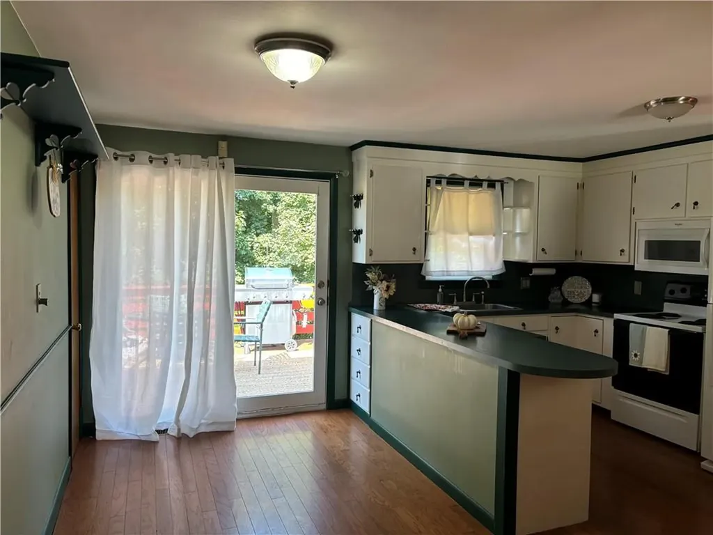 99 Annette Avenue Woonsocket RI 02895
