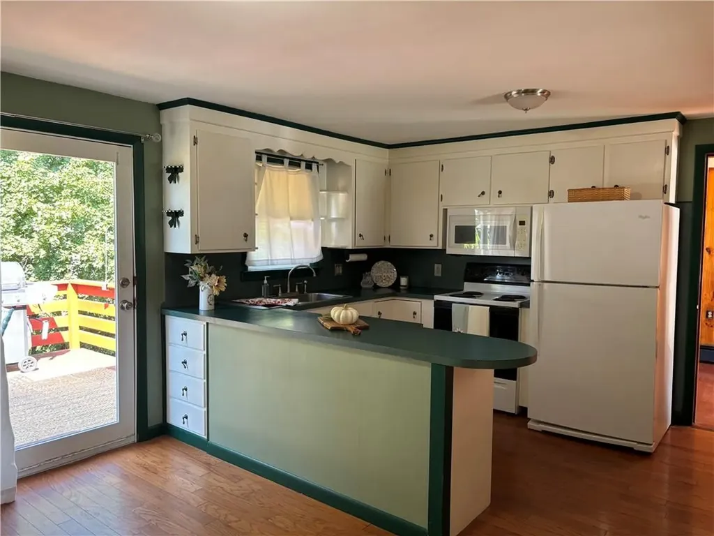 99 Annette Avenue Woonsocket RI 02895