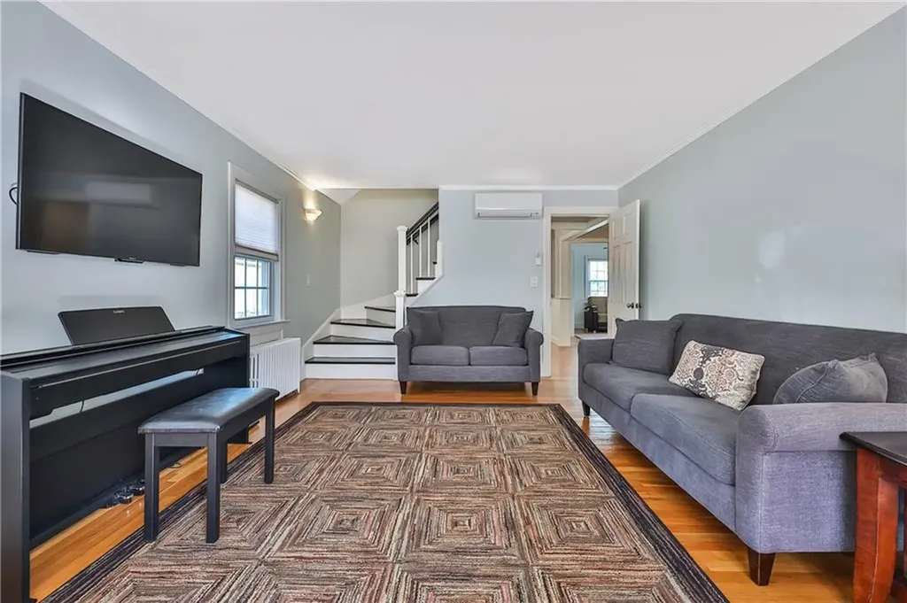 75 Metropolitan Road Providence RI 02908