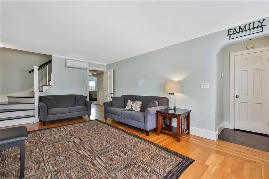 75 Metropolitan Road Providence RI 02908