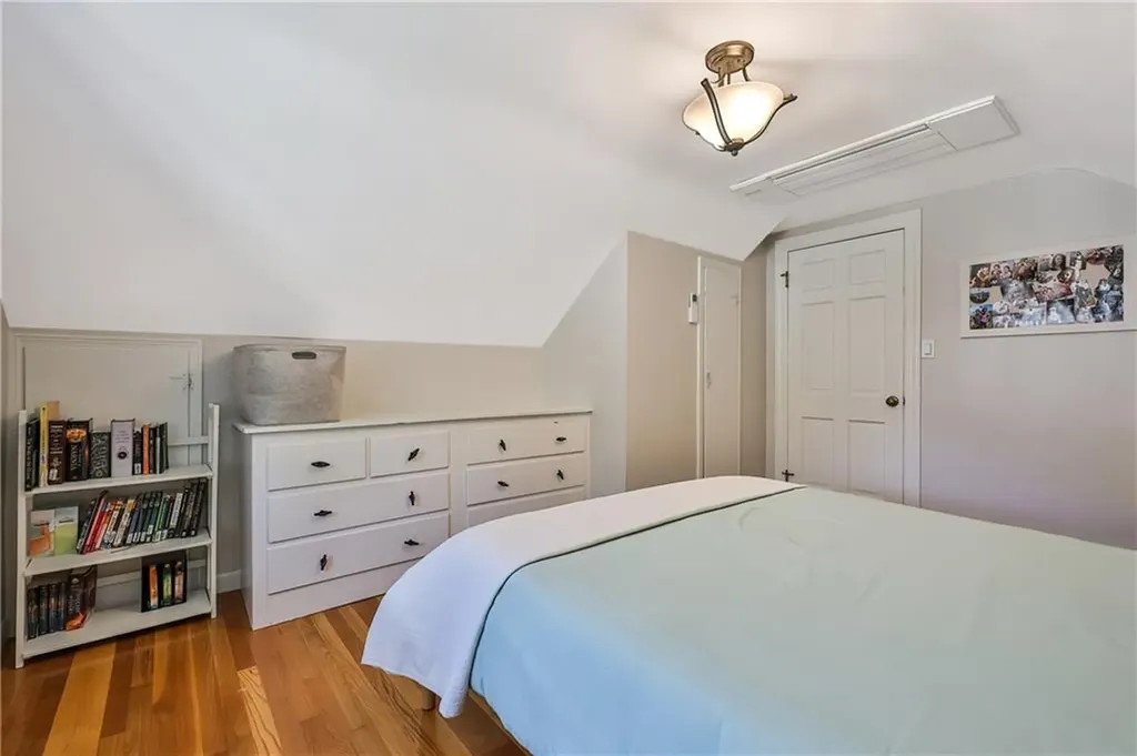 75 Metropolitan Road Providence RI 02908