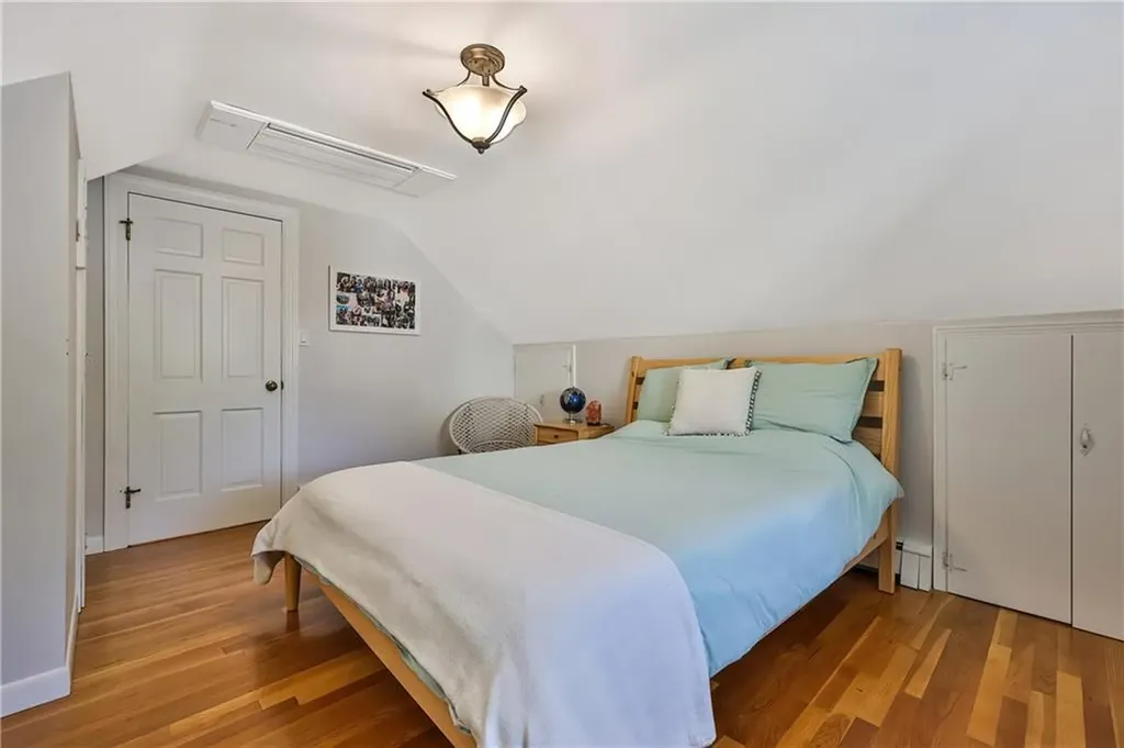 75 Metropolitan Road Providence RI 02908