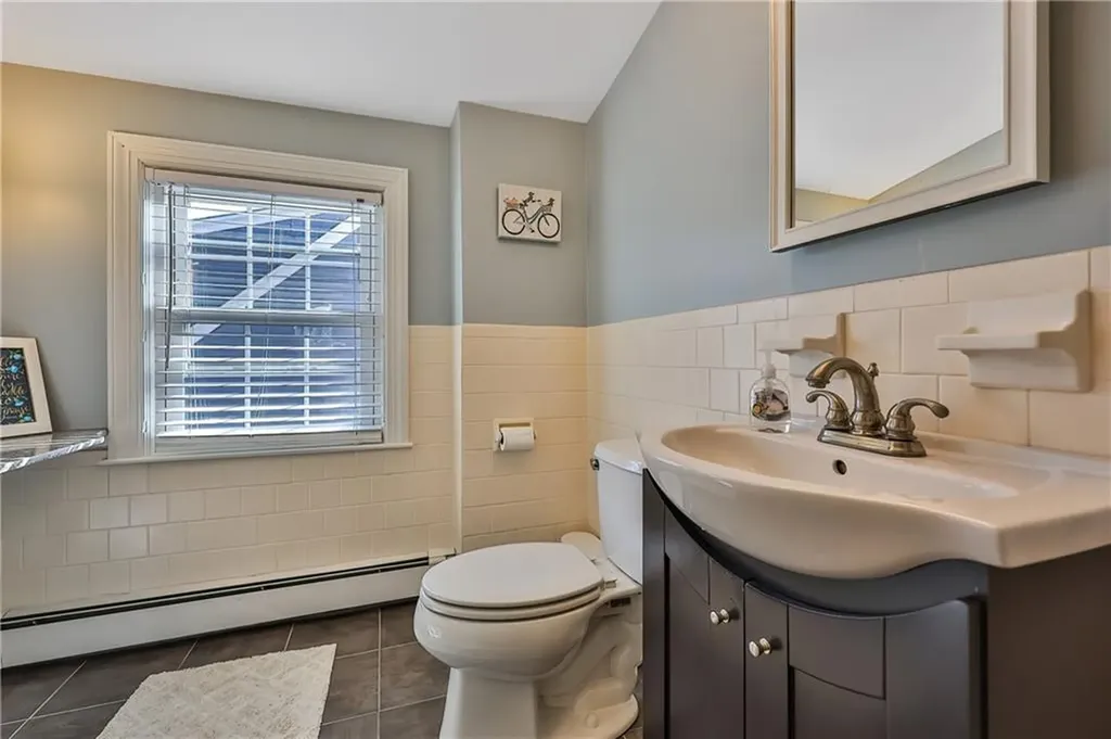 75 Metropolitan Road Providence RI 02908