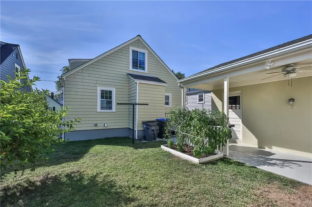 75 Metropolitan Road Providence RI 02908