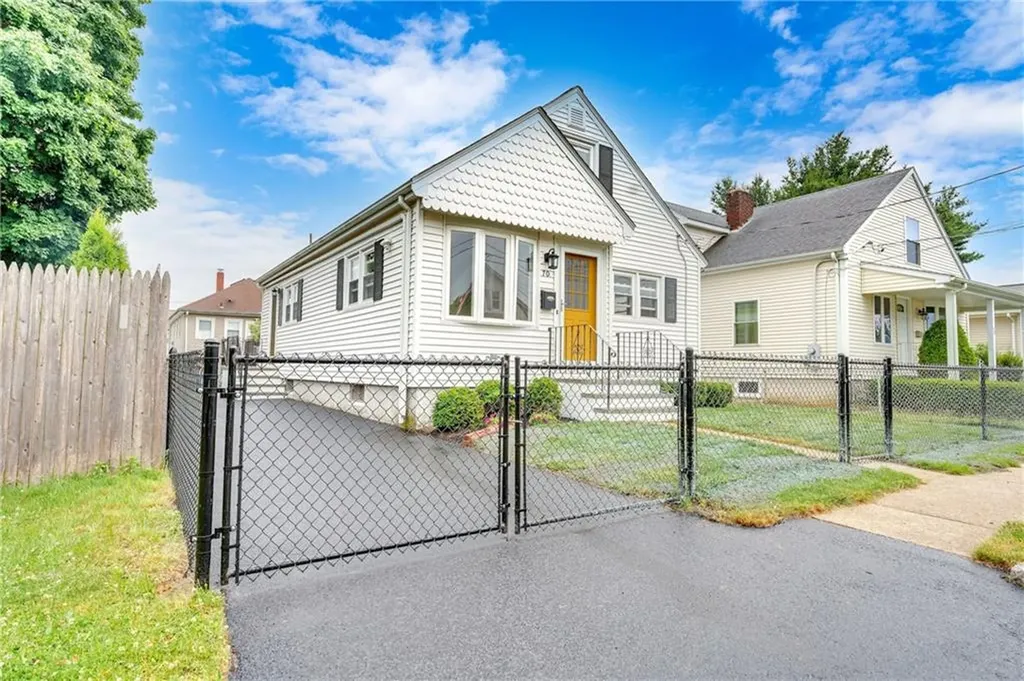 70 Fraser Street East Providence RI 02914