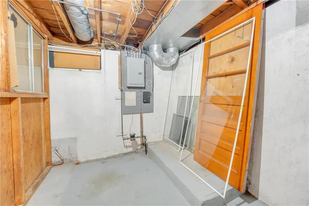 70 Fraser Street East Providence RI 02914