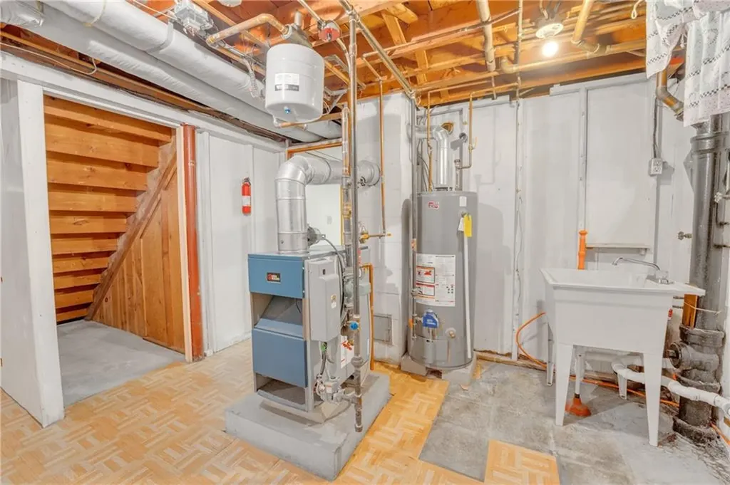 70 Fraser Street East Providence RI 02914