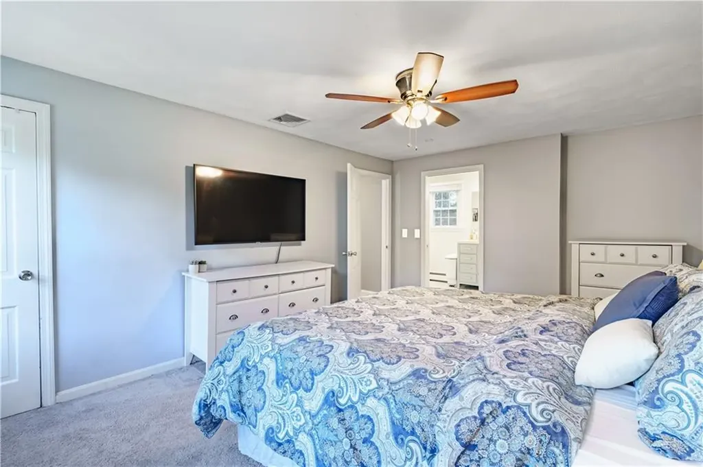 15 Winterberry Drive Coventry RI 02816