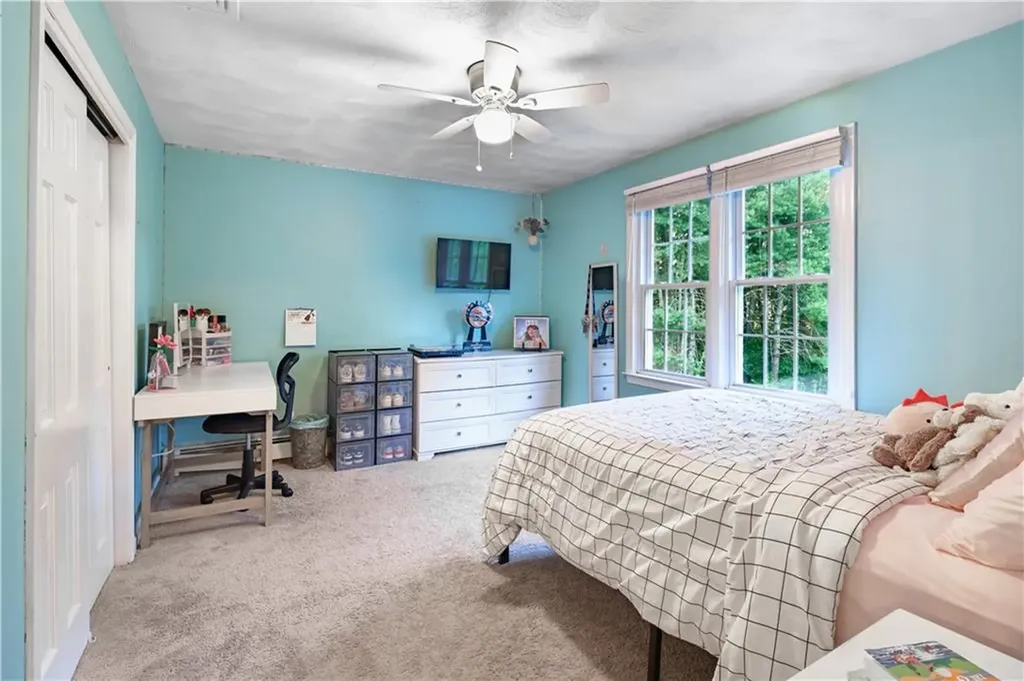 15 Winterberry Drive Coventry RI 02816