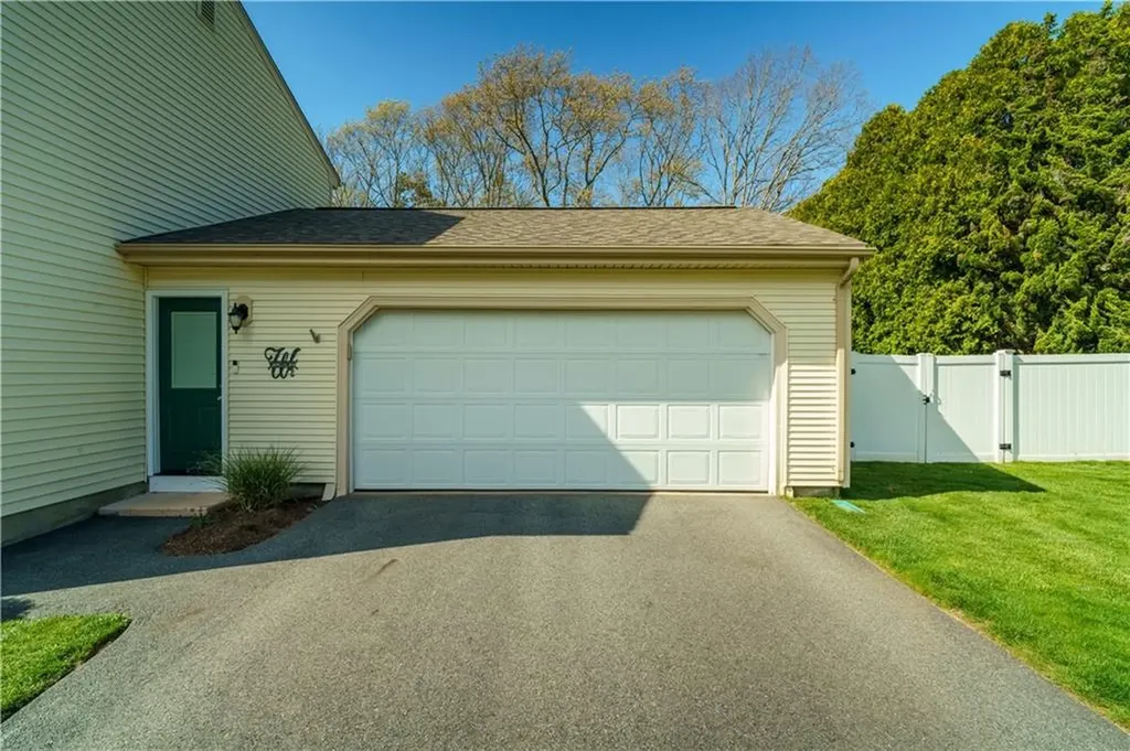 15 Winterberry Drive Coventry RI 02816