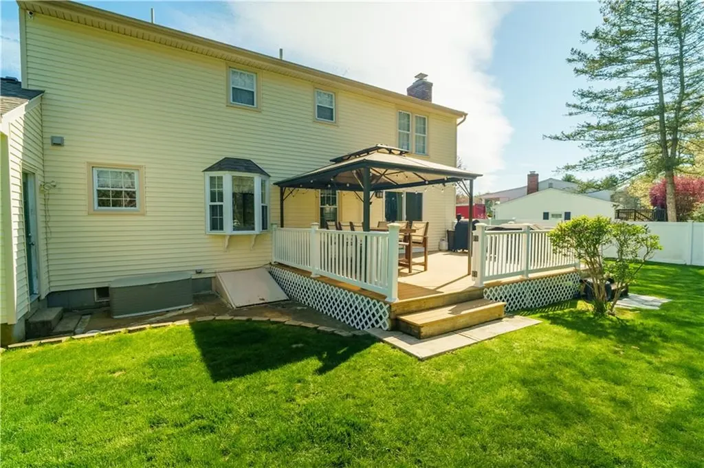 15 Winterberry Drive Coventry RI 02816