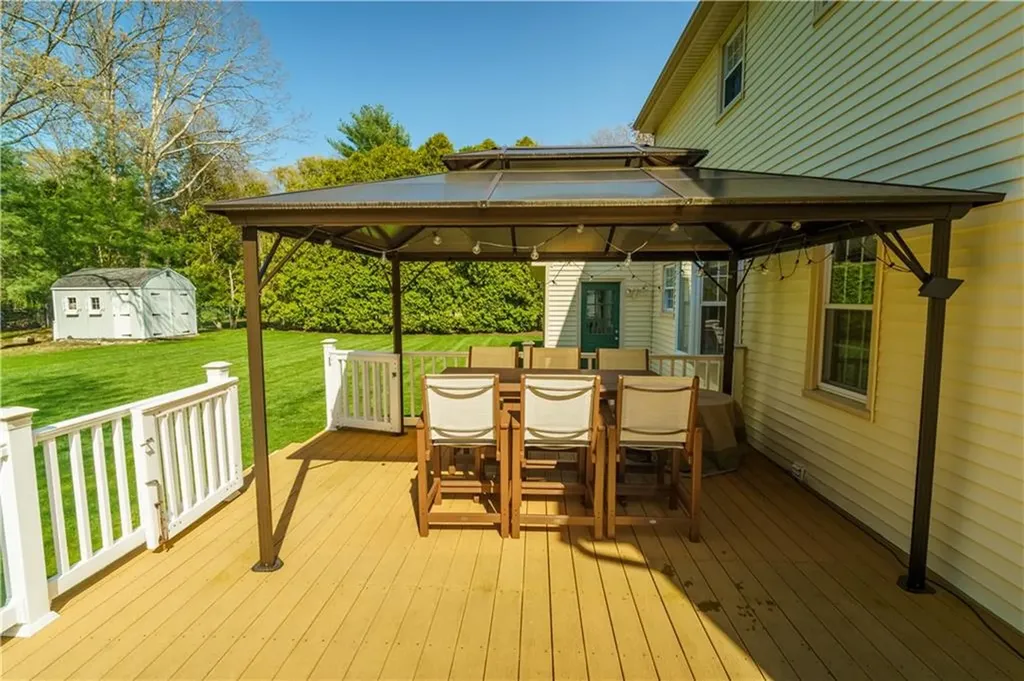 15 Winterberry Drive Coventry RI 02816