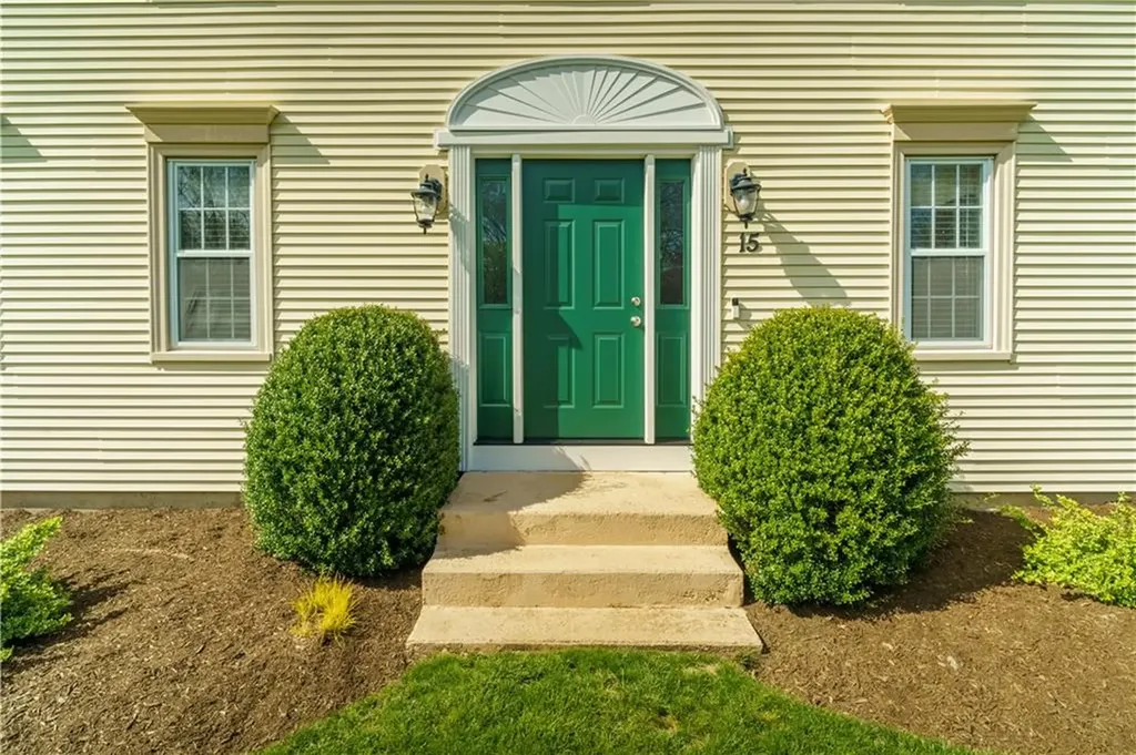 15 Winterberry Drive Coventry RI 02816