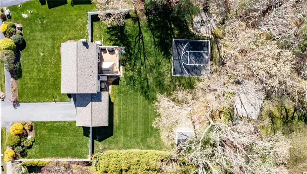 15 Winterberry Drive Coventry RI 02816