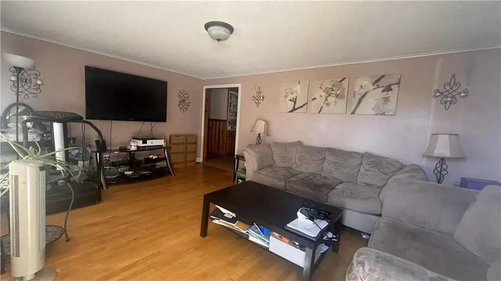 52 Goodrich Avenue Warwick RI 02886