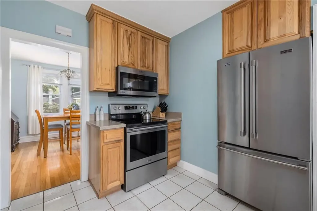 40 Grand View Drive Warwick RI 02886