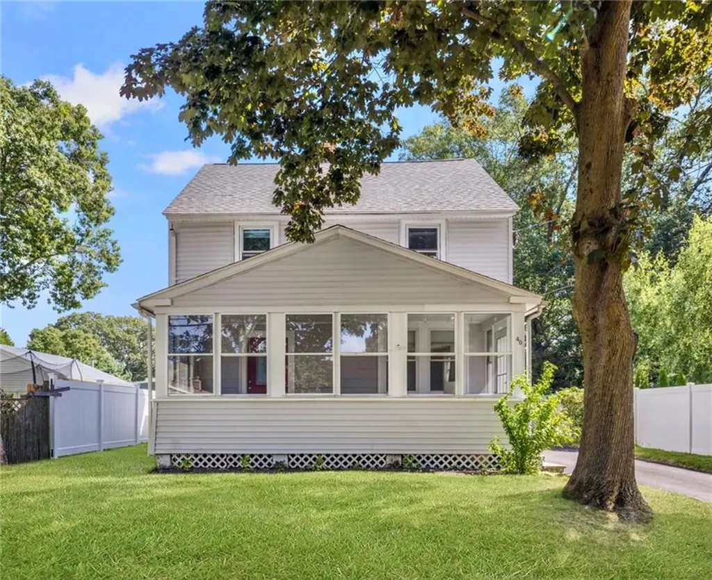 40 Grand View Drive Warwick RI 02886