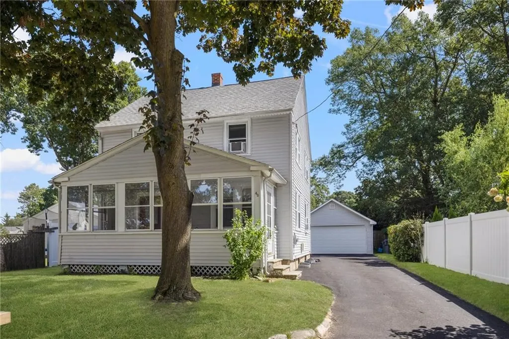 40 Grand View Drive Warwick RI 02886