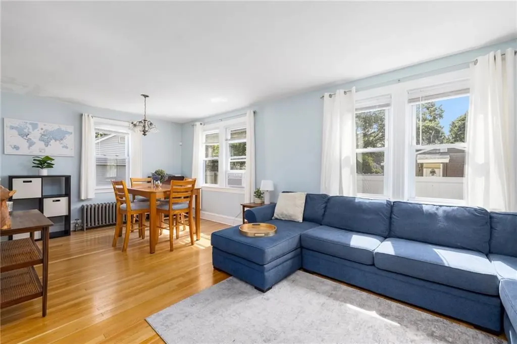 40 Grand View Drive Warwick RI 02886