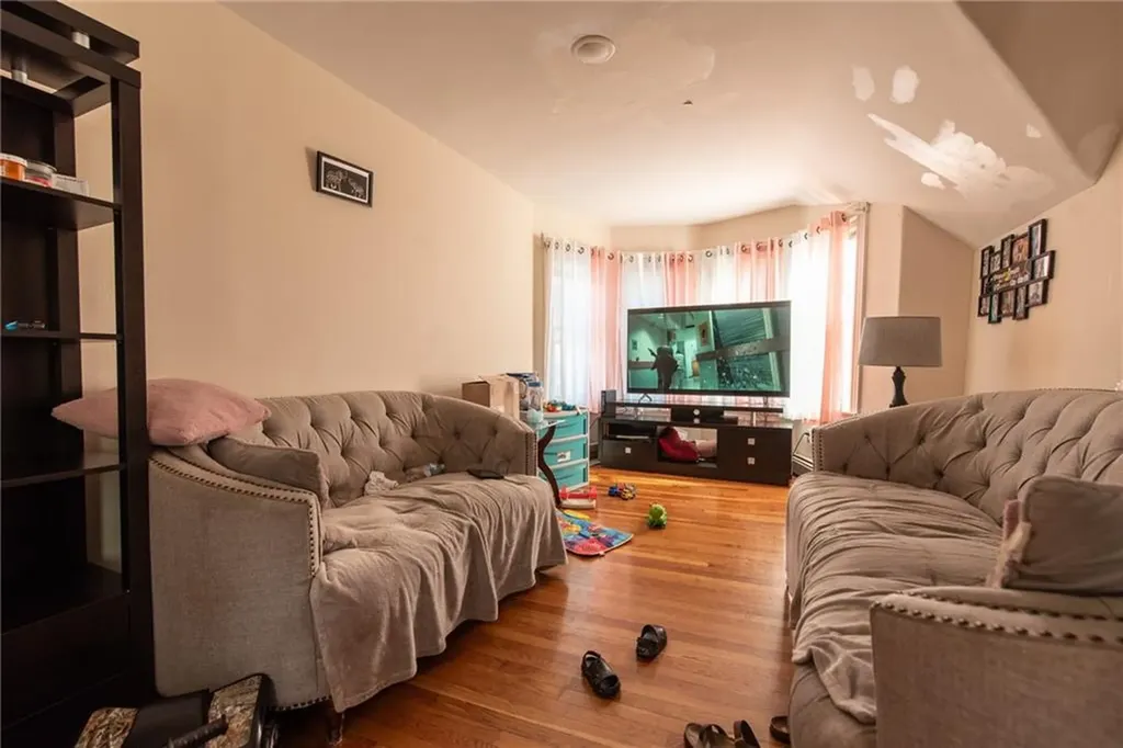 307 California Avenue Providence RI 02905