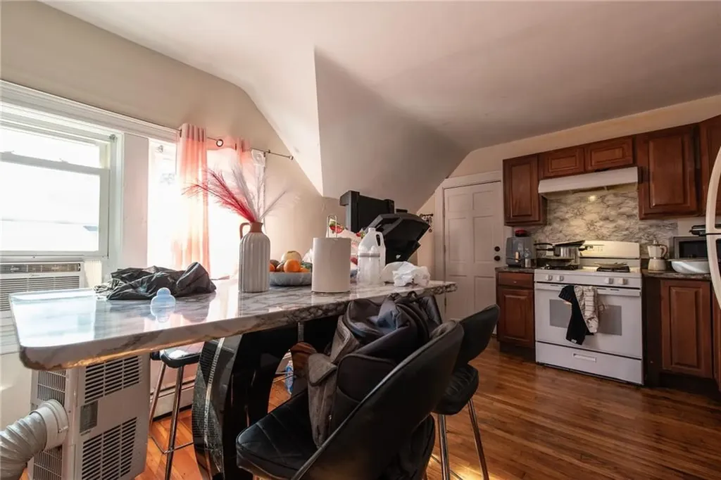 307 California Avenue Providence RI 02905