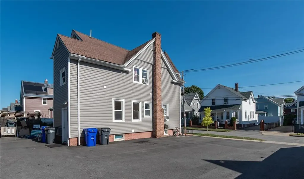 307 California Avenue Providence RI 02905