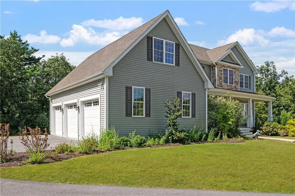 93 Cedar Forest Road Smithfield RI 02917
