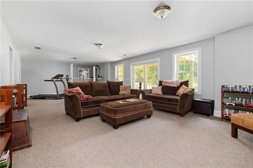 93 Cedar Forest Road Smithfield RI 02917