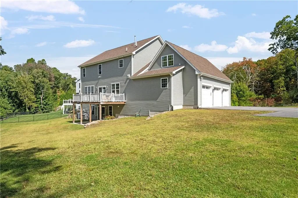 93 Cedar Forest Road Smithfield RI 02917