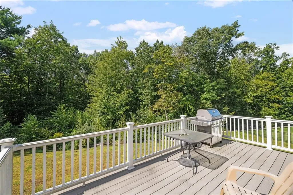 93 Cedar Forest Road Smithfield RI 02917