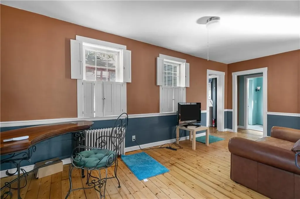 26 Perry Street Newport RI 02840