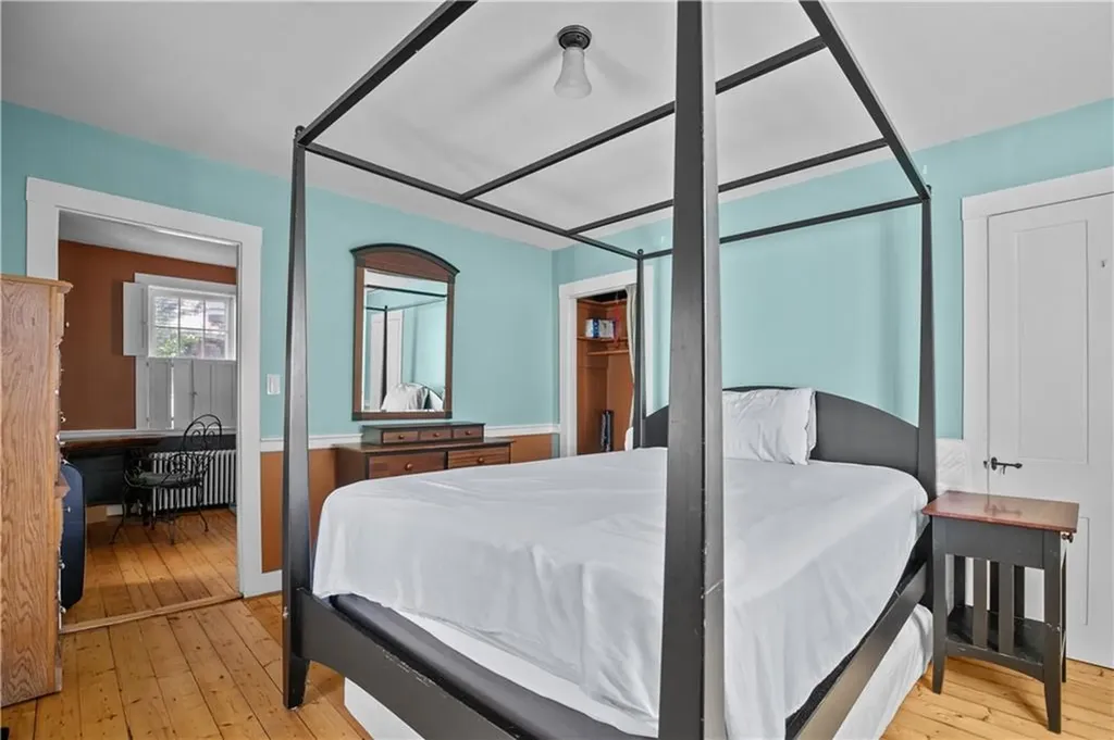 26 Perry Street Newport RI 02840