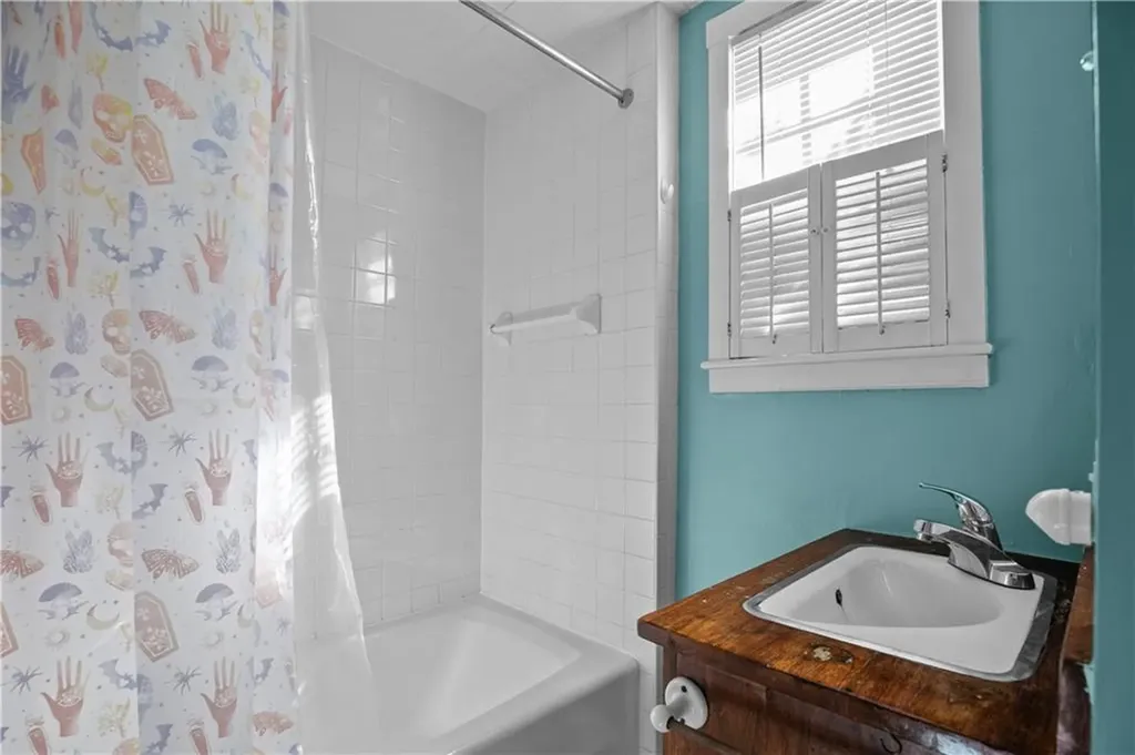 26 Perry Street Newport RI 02840