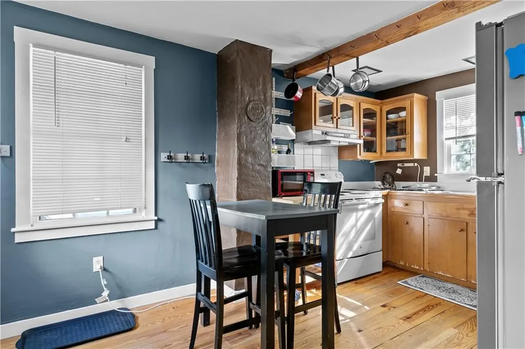 26 Perry Street Newport RI 02840