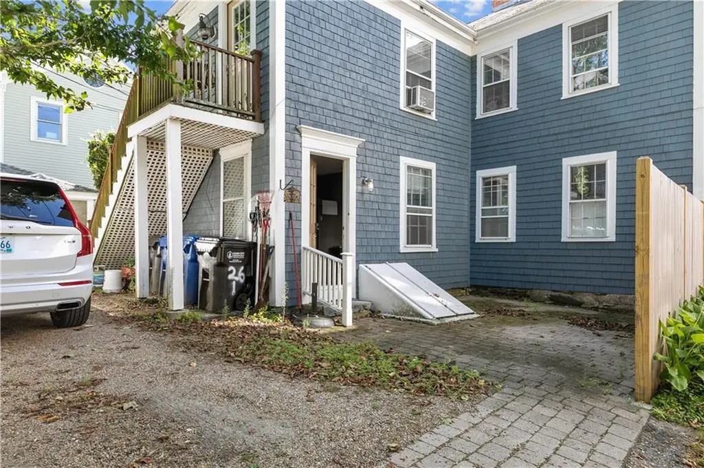 26 Perry Street Newport RI 02840