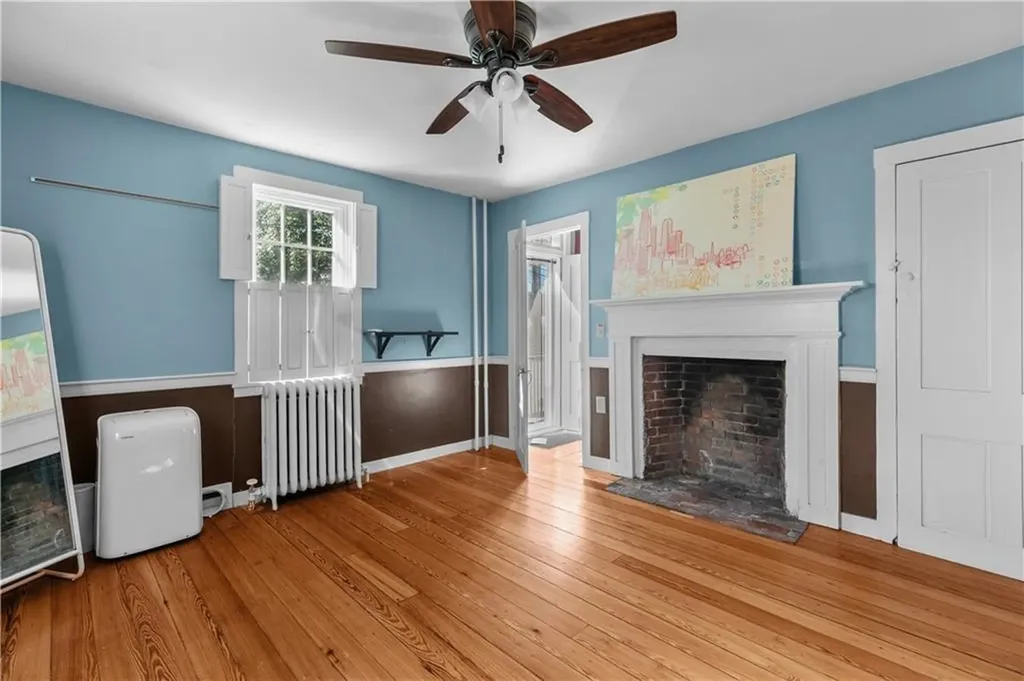 26 Perry Street Newport RI 02840