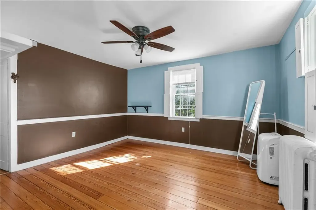26 Perry Street Newport RI 02840