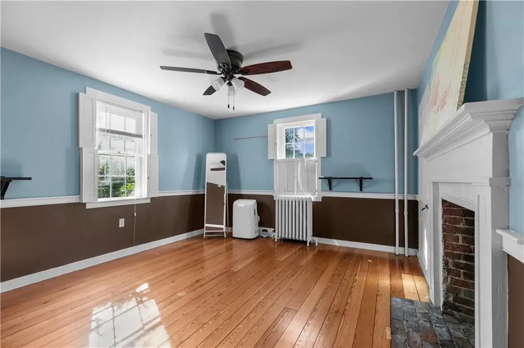 26 Perry Street Newport RI 02840