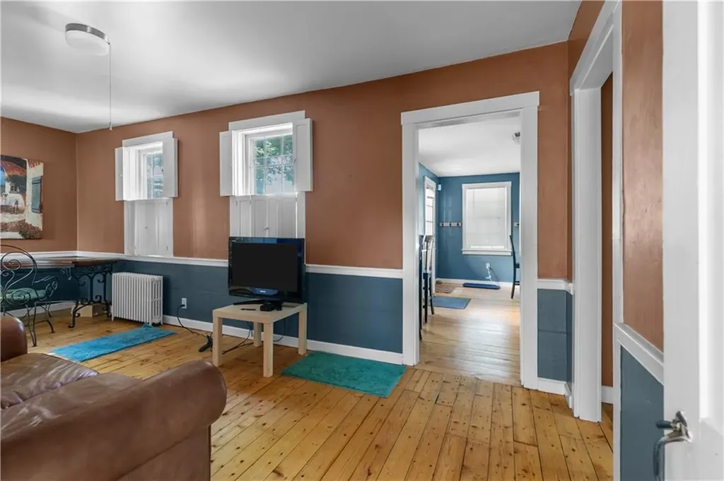 26 Perry Street Newport RI 02840