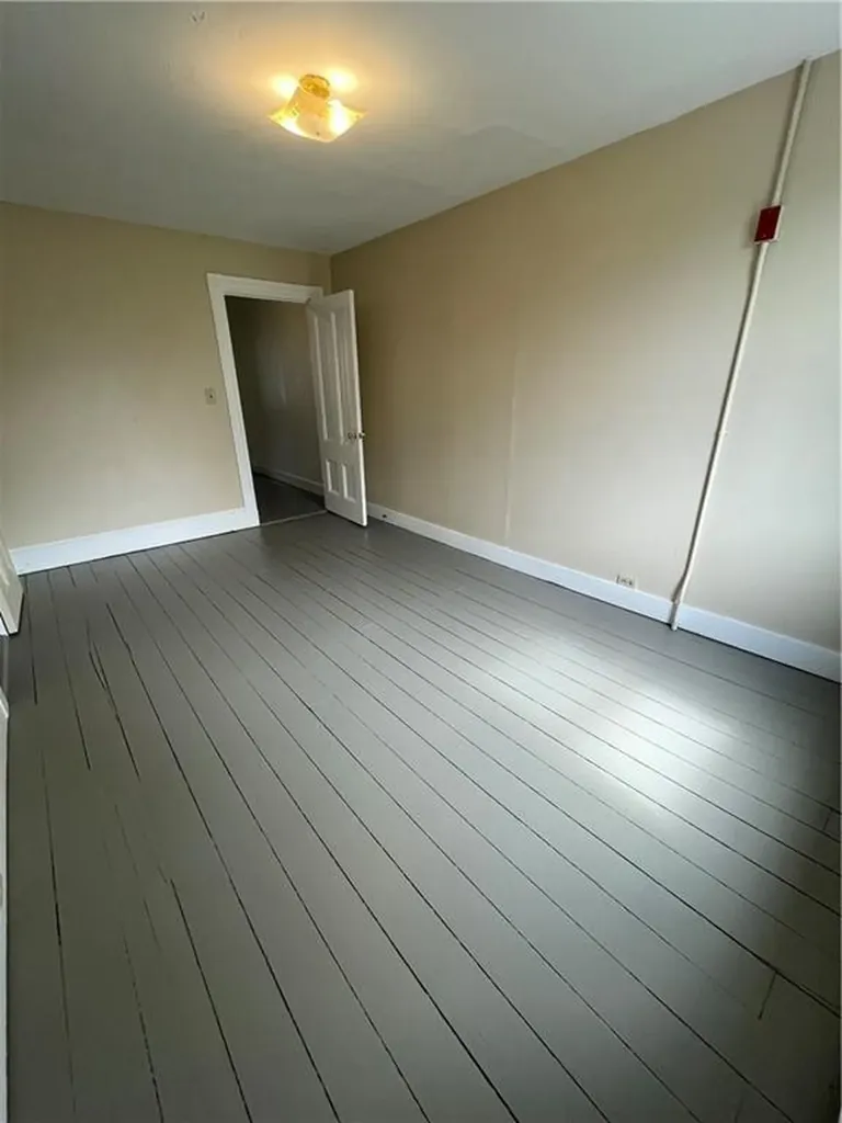 94 Warner Street Newport RI 02840