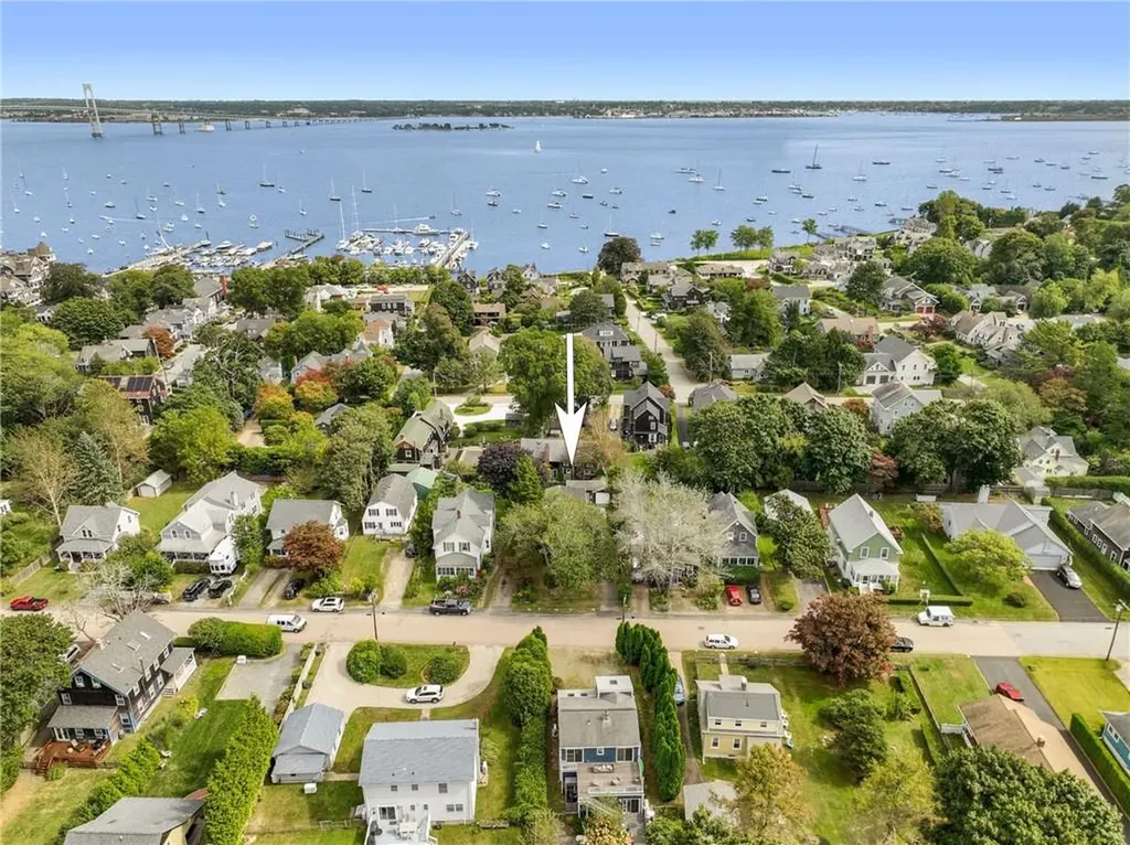 33 Clinton Avenue Jamestown RI 02835