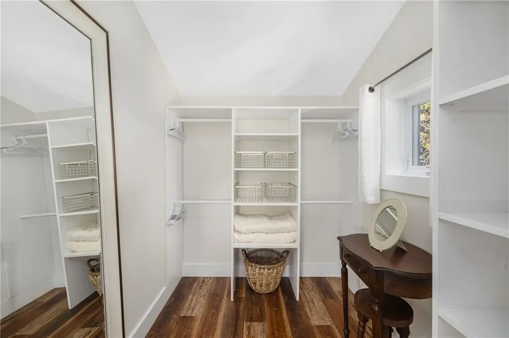 33 Clinton Avenue Jamestown RI 02835