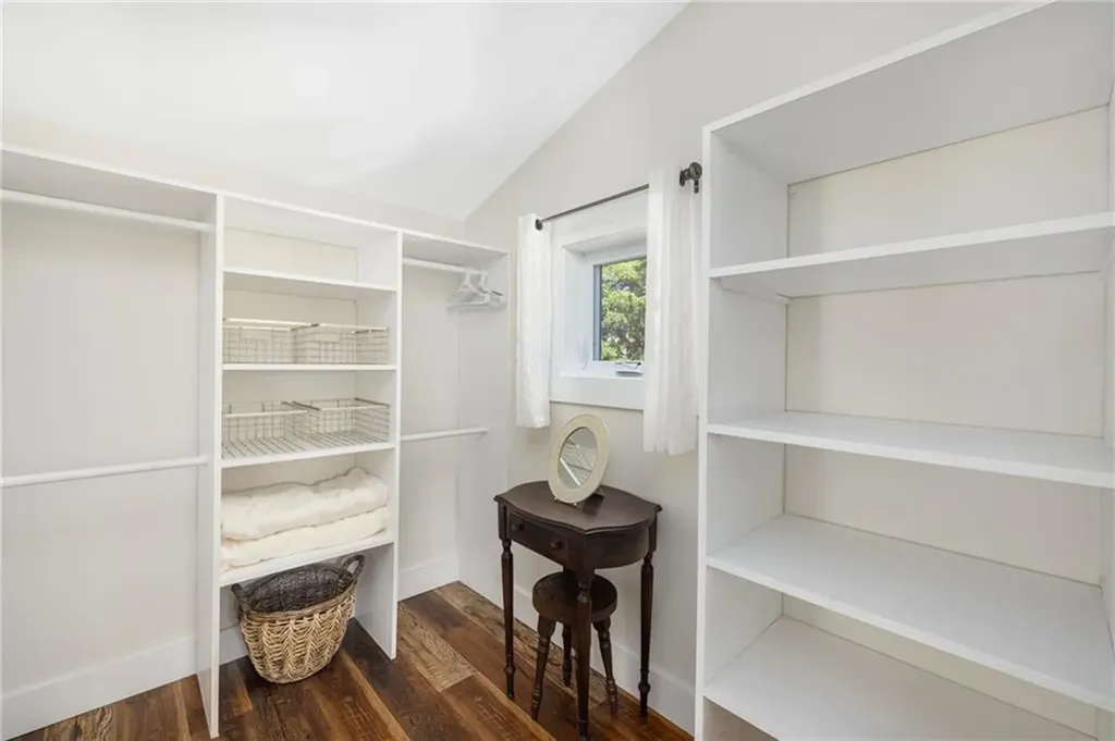 33 Clinton Avenue Jamestown RI 02835