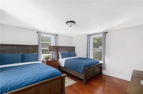 33 Clinton Avenue Jamestown RI 02835