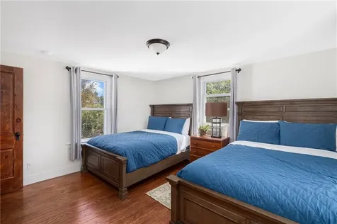 33 Clinton Avenue Jamestown RI 02835